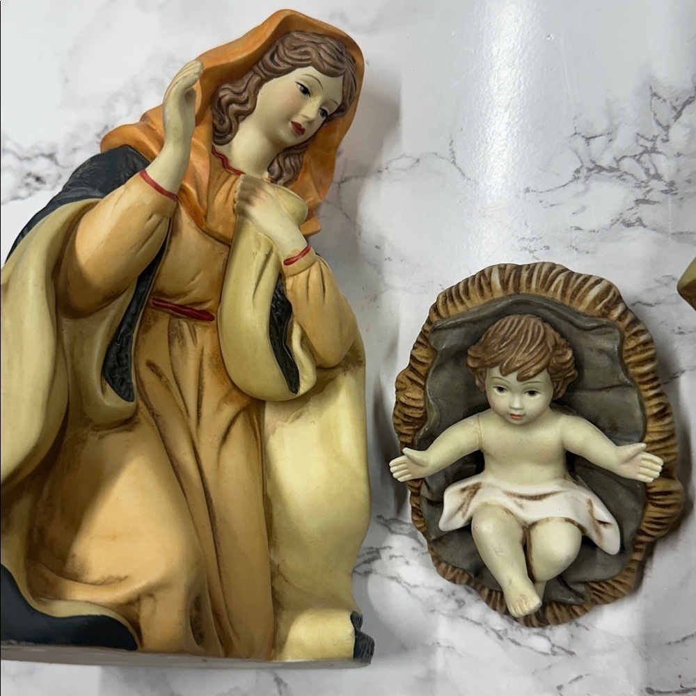 Nativity Figurine Set with Mary, Joseph, and Baby Jesus - Picture 3 of 5
